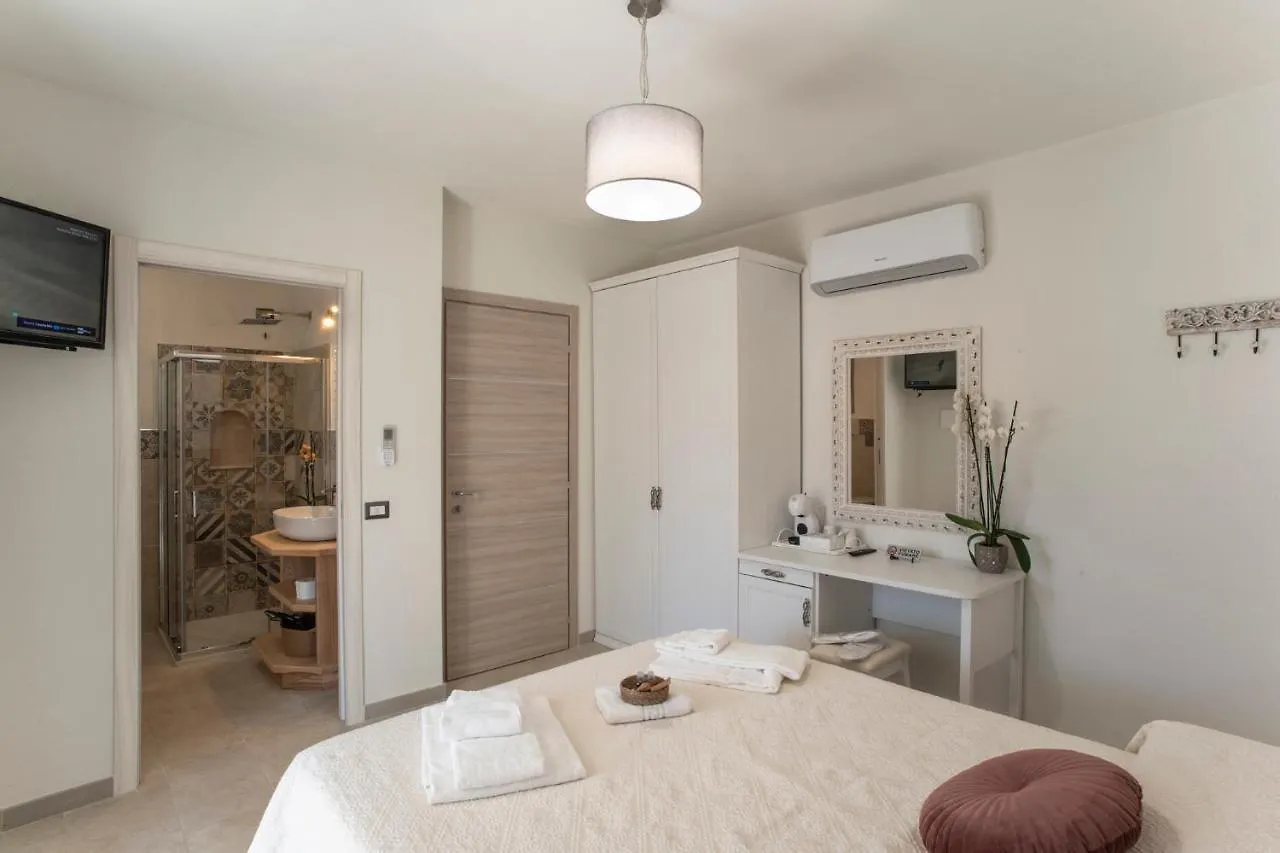 Lamefata Hotel San Teodoro  Guest house