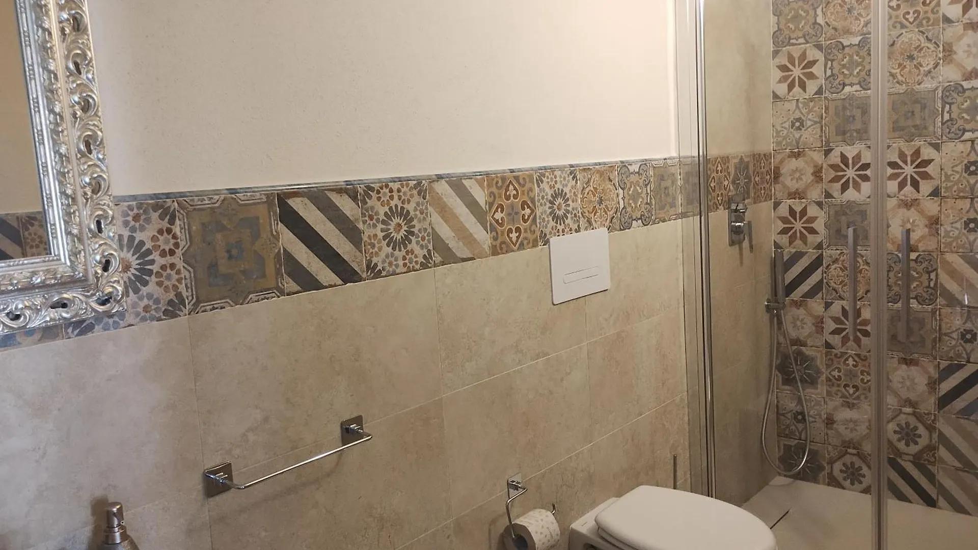 Lamefata Hotel San Teodoro  Guest house